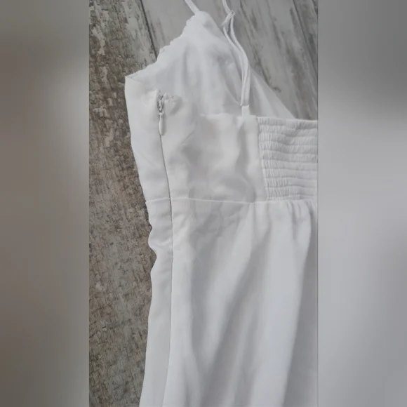 wild fable White Smocked Top with Tag Detail - Picture 7 of 10